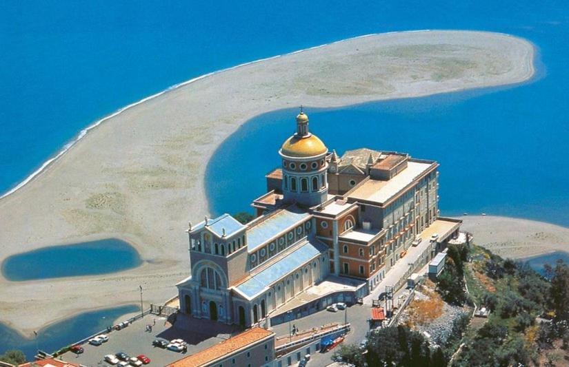 Villetta Nella Baia Фурнарі Екстер'єр фото